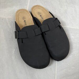 black slip-on clogs, never worn